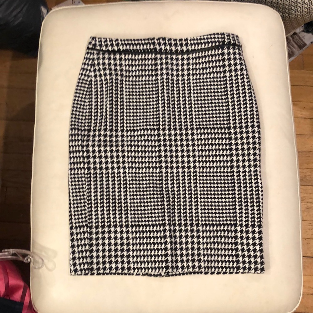 Talbots NWT black houndstooth pencil skirt